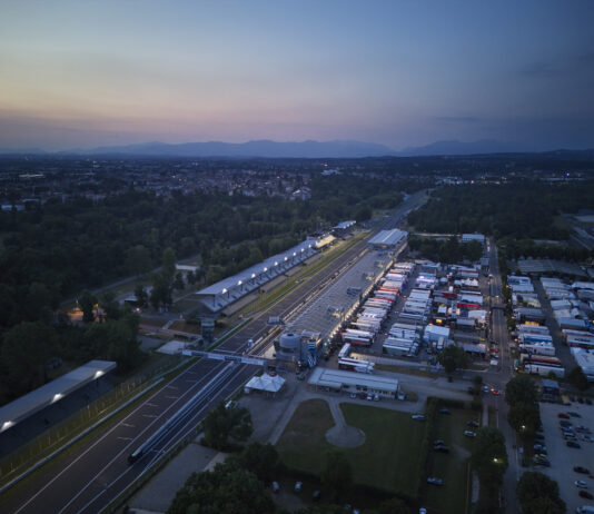 Autodromo Nazionale Monza: la luce a supporto delle operazioni nel tempio della velocità