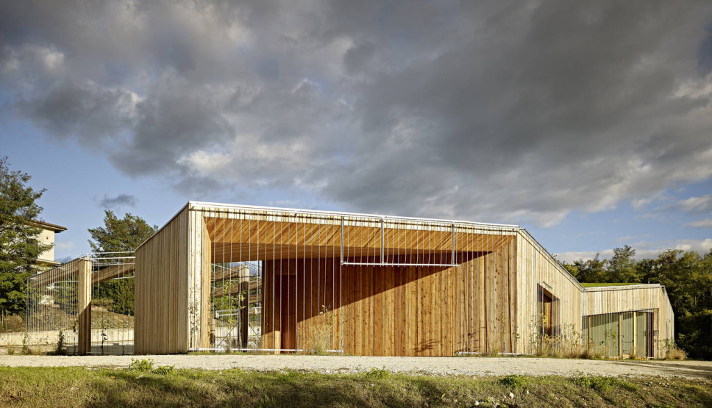 Centro di aggregazione giovani e anziani a Poggio Picenze (Photo by Carlo Baroni)