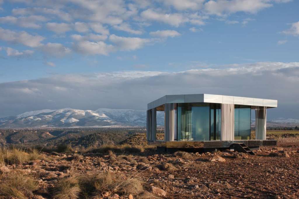 “La casa del desierto en Black Mirror”. ®Guardian Glass