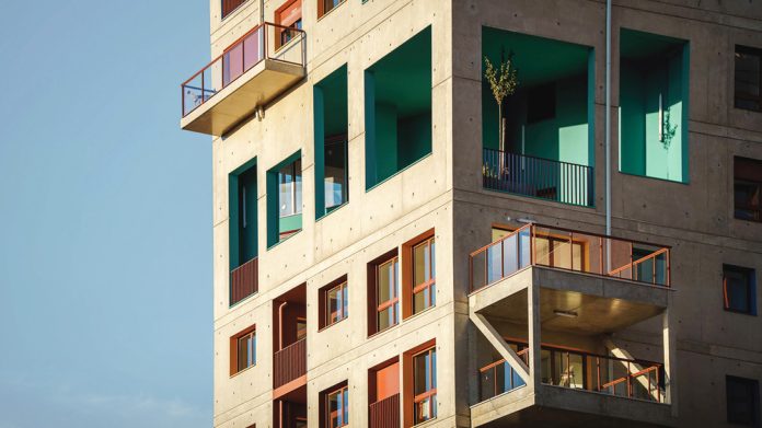 109330-preview_low_7748-1_109330_sc_v2com