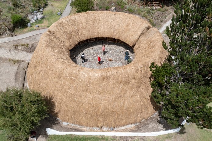 09 Circular form, equal opportunity for all_La Cabina de la Curiosidad_CHAKI WASI