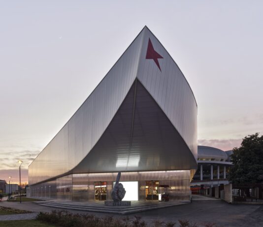 Un raffinato gioco di traslucenze