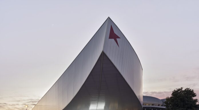 Un raffinato gioco di traslucenze