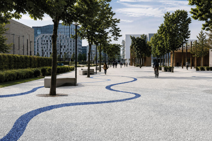 Isoplam - Plam Cem Drain - piazza pedonale
