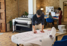 HP presenta le nuove stampanti DesignJet per i flussi AEC connessi hp
