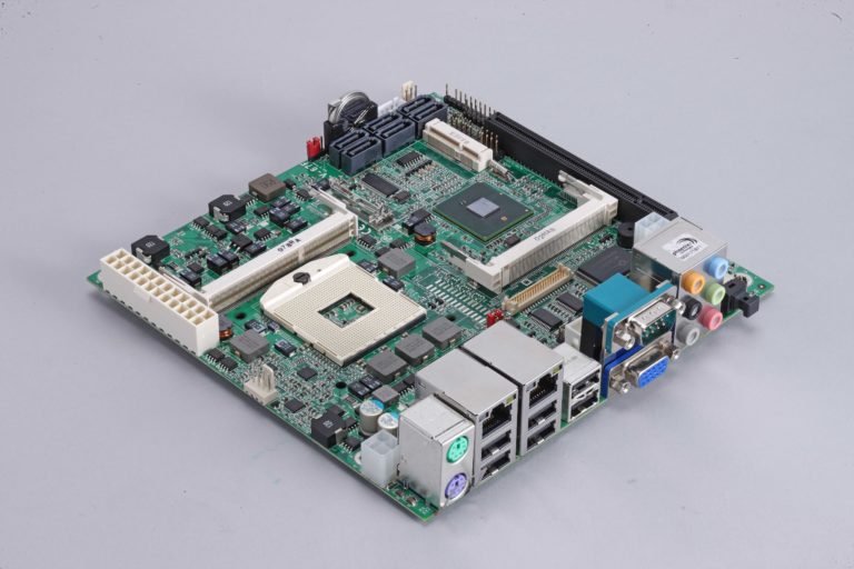 Licenza gratuita di 120 giorni per Windows Embedded per ogni acquisto di single board computer BVM