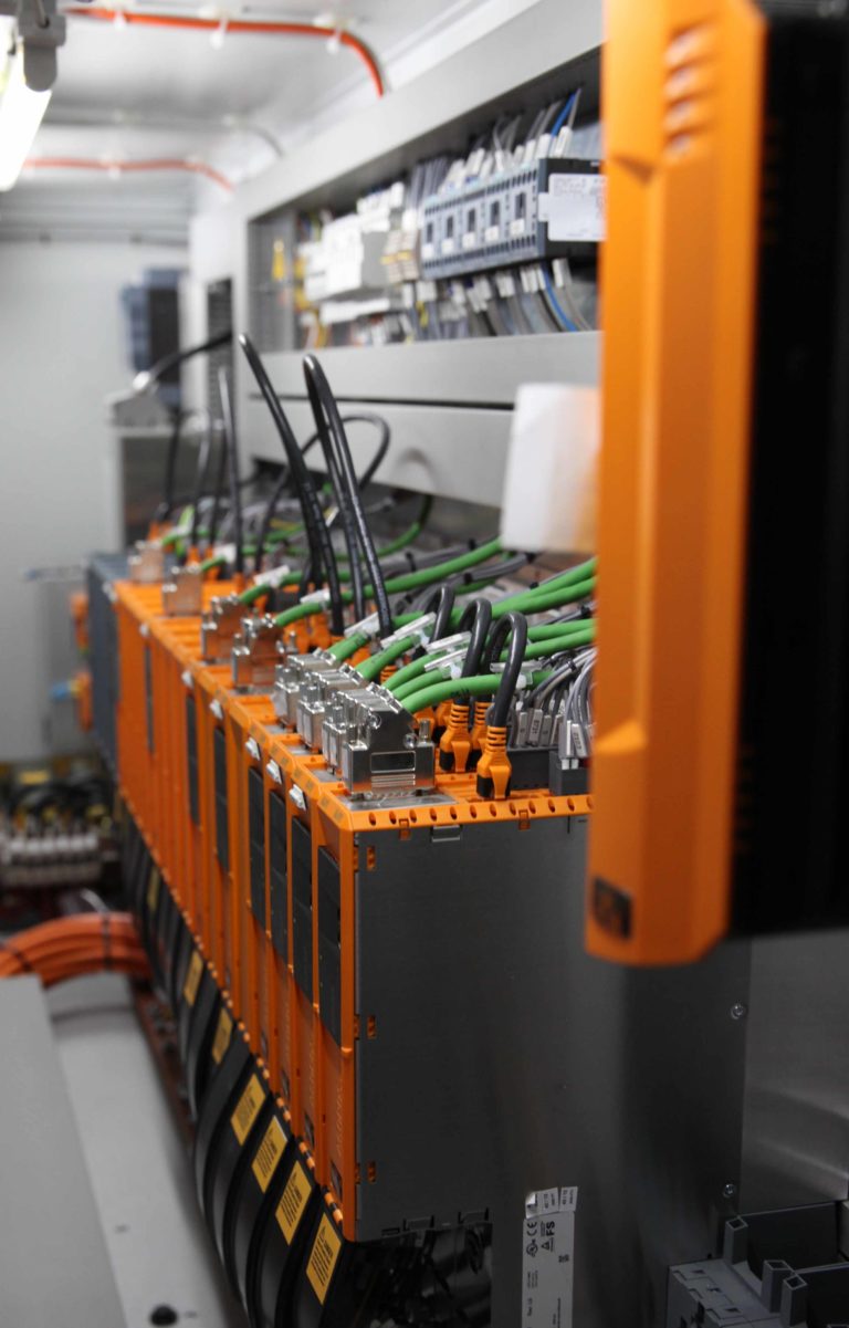 Dieci candeline per Uniloy Milacron e B&R