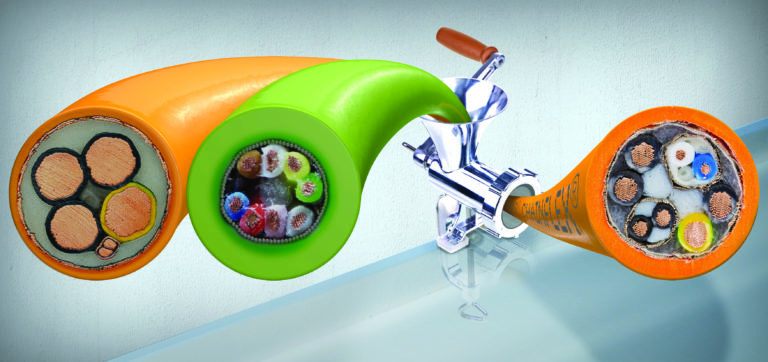 Due in uno: cavo servomotore ibrido con elemento bus per catena portacavi