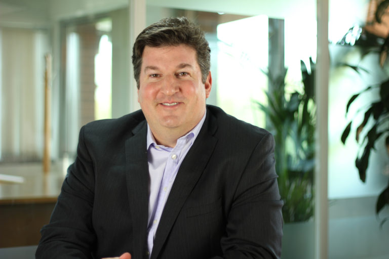 Chris Hummel nuovo Chief Marketing Officer di Schneider Electric