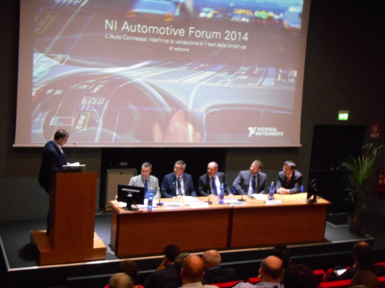 Cinque strumenti in un unico dispositivo