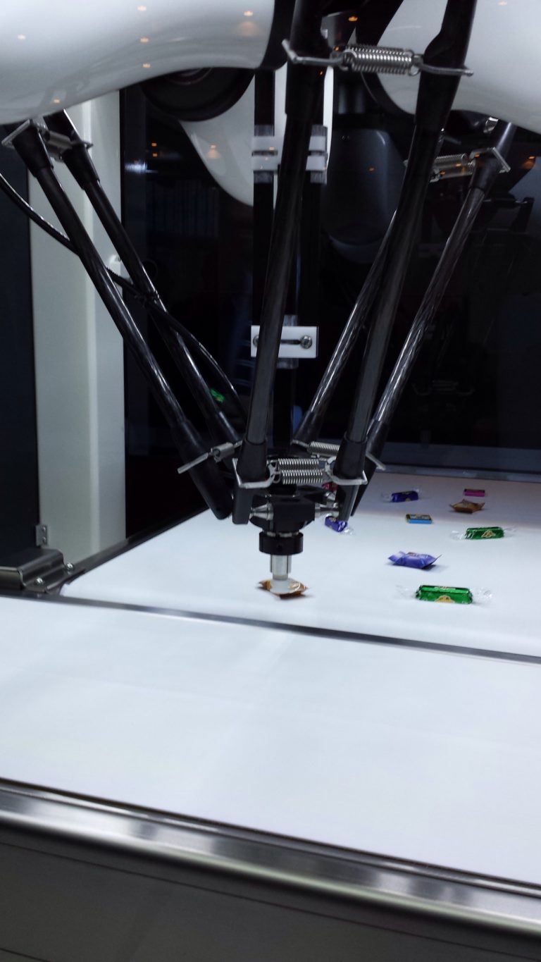 Robotize! Le soluzioni pick & place per l’industria alimentare di Omron