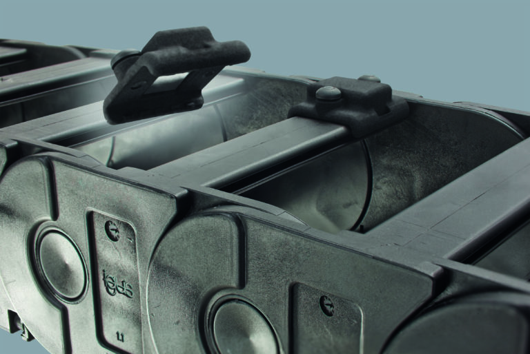 magsnap, la clip magnetica che fissa le catene portacavi