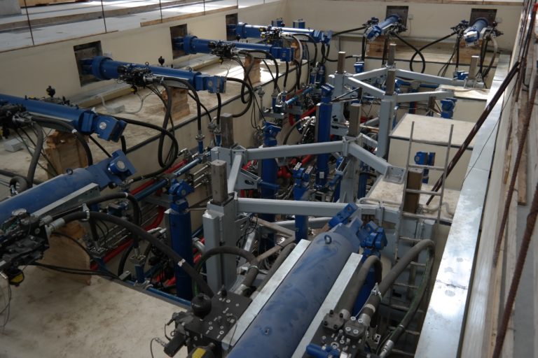 Uno dei più grandi simulatori sismici d’Europa realizzato ha tecnologia Rexroth