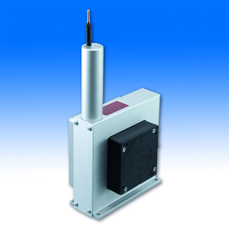 Nuovo ultracompatto sensore a filo per grandi misure