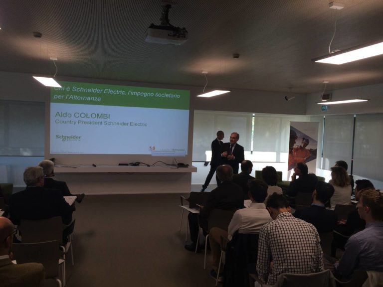 Schneider Electric, l’efficienza energetica fa scuola