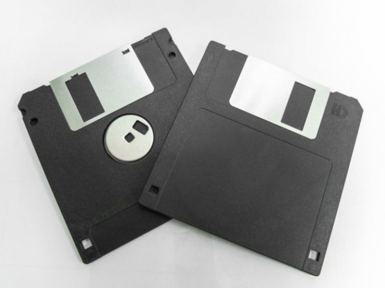 La Floppy Age resiste ancora