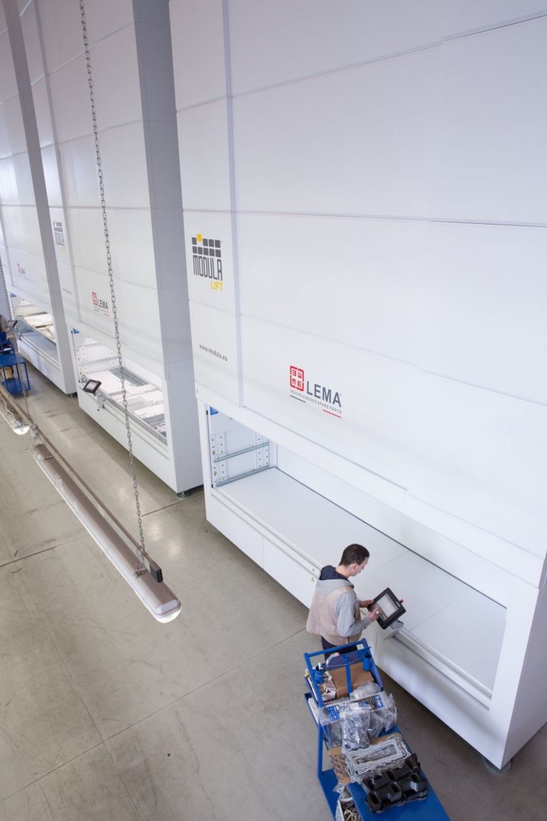 Magazzini verticali a prova di sisma