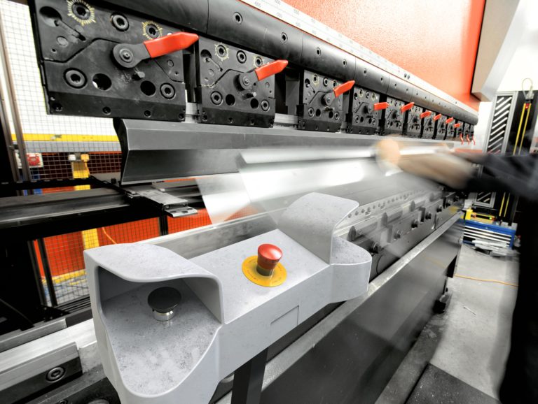 Pulsanti a fungo EAO Serie 45