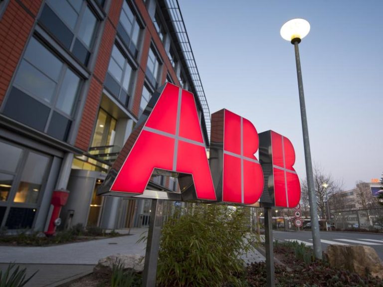 ABB rafforza l’offerta digitale con l’acquisizione di B&R
