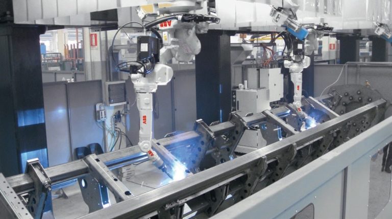 Soluzioni Abb per la lavorazione della lamiera