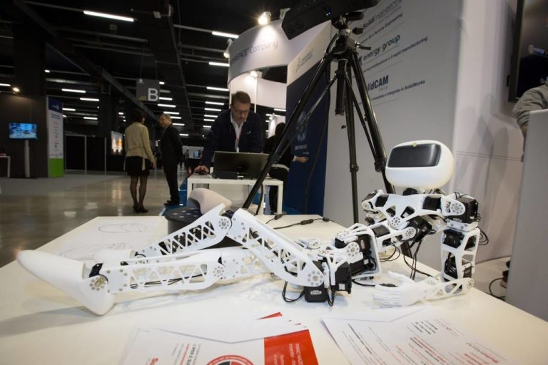 Poppy spiega l’Industria 4.0 alle Pmi italiane