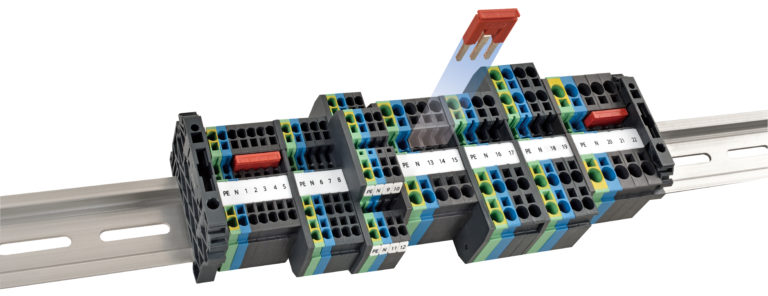 Piattaforma di progettazione uniformata per i nuovi dispositivi di automazione di fabbrica Omron