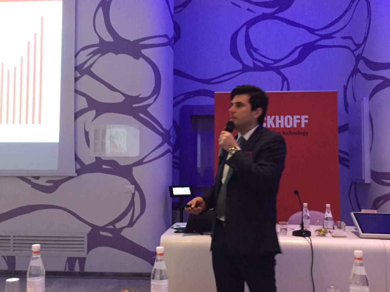 Si è aperto il 6 marzo con la tappa di Milano il roadshow Beckhoff Technology Days 2018 organizzato dall'azienda in Italia. Ad introdurre i relatori e gli interventi della giornata milanese è stato Duilio Perna