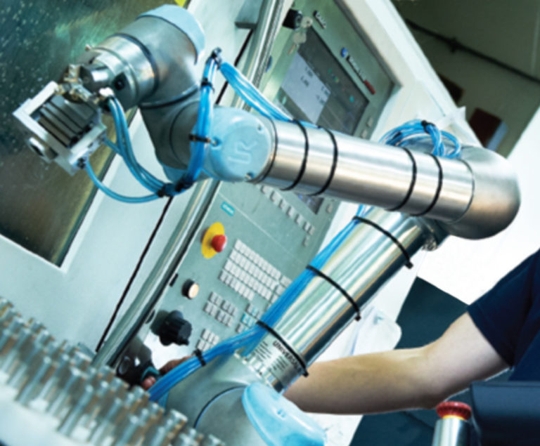 Isola robotizzata per dosaggio resine