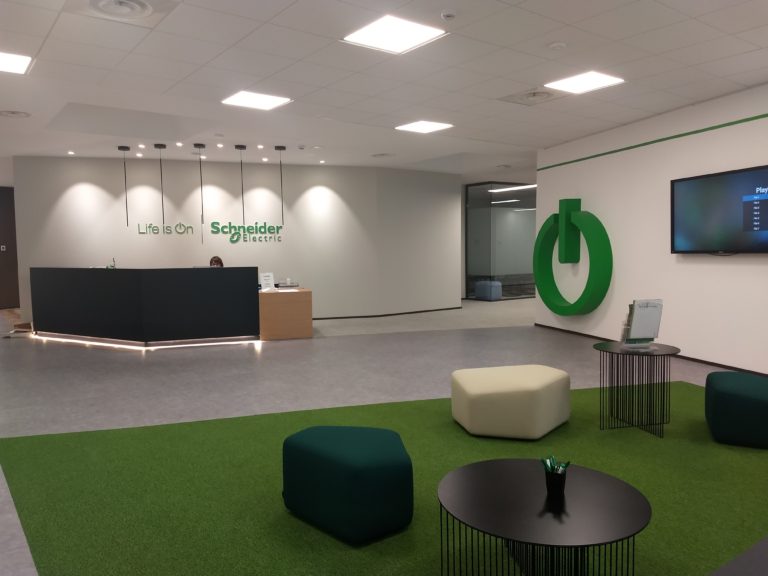 Schneider Electric apre una nuova sede nella Packaging Valley italiana
