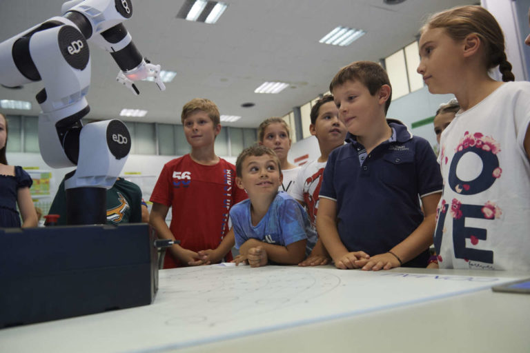 e.DO Experience: con Comau, la robotica si impara da piccoli