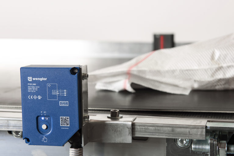 Sensori wenglor catarifrangenti : una banda luminosa per rilevare qualsiasi oggetto