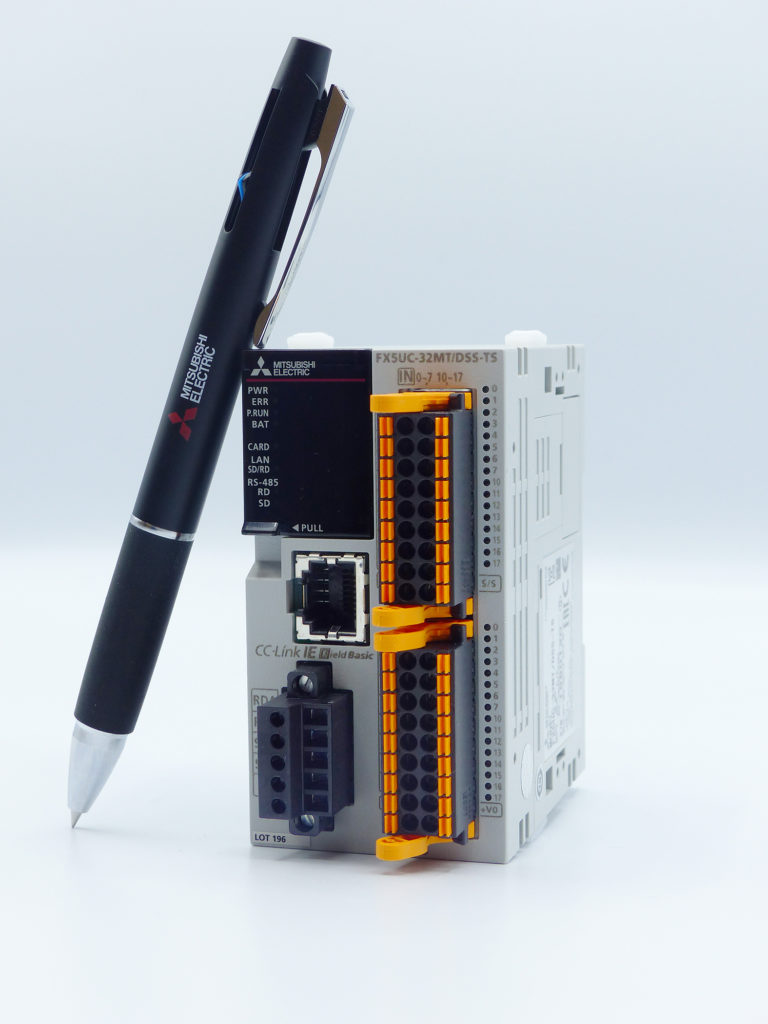 Connettivita ed elevate performance per il nuovo PLC Mitsubishi FX5UC