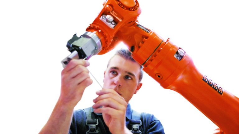 Robot usati KUKA in super offerta per il Black Friday