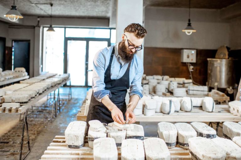 A Sassuolo, nel distretto della ceramica, si cercano 150 lavoratori