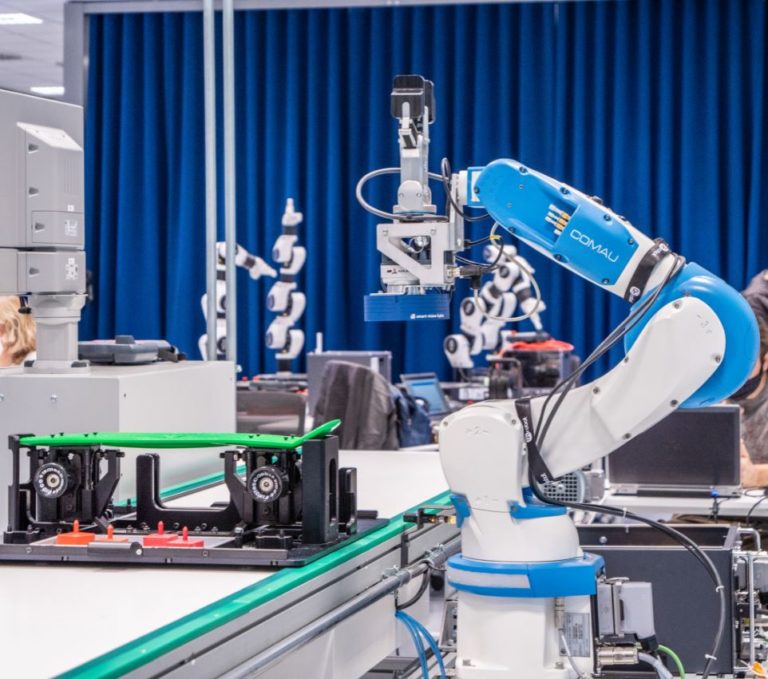 CIM 4.0 si avvale delle tecnologie Comau per sviluppare l’Industria 4.0