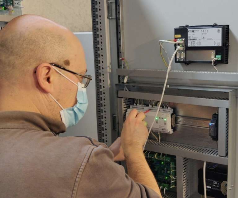 Eaton digitalizza le apparecchiature di Mts Elettronica