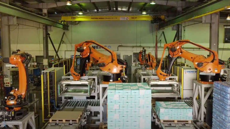 Pallettizzazione ad alta velocità con i robot KUKA