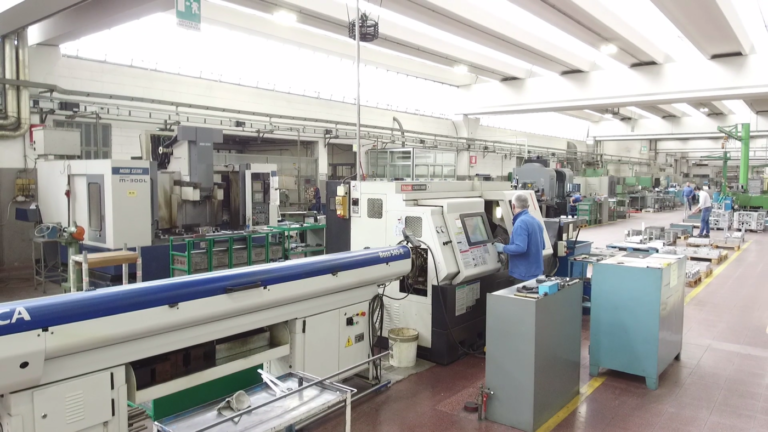 Comez sceglie le soluzioni di pianificazione e programmazione di Dassault Systèmes