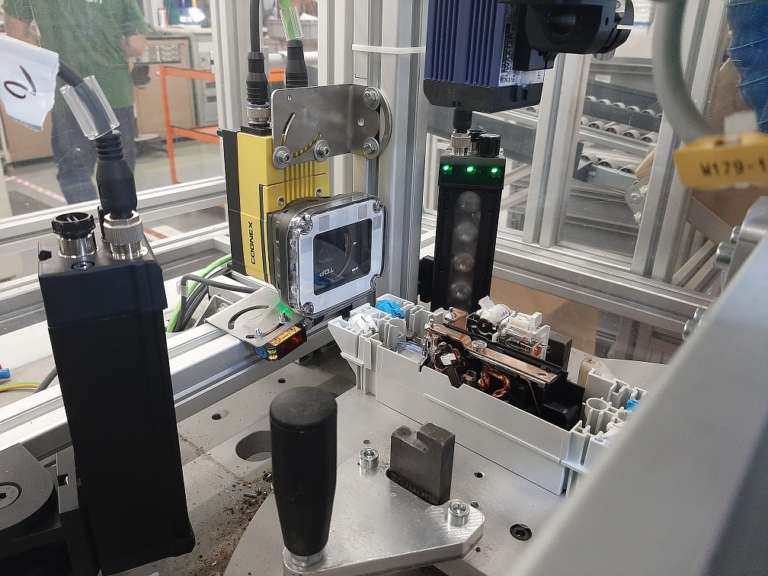 L’ispezione intelligente di Cognex al servizio di Schneider Electric