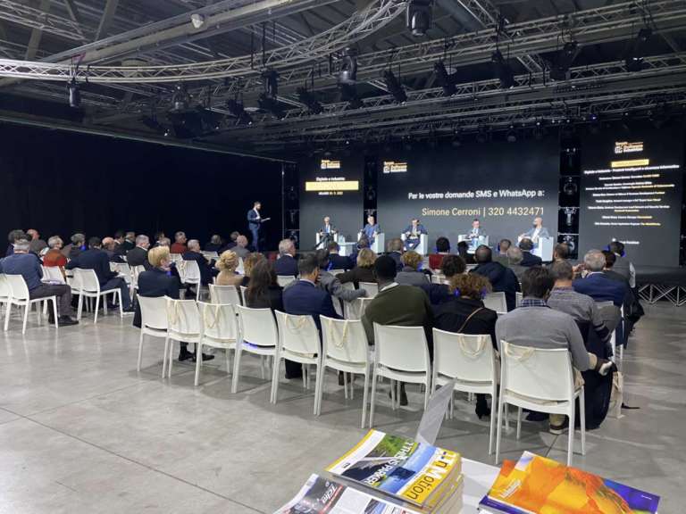 Tecnologie digitali e sostenibilità, i temi trattati al Forum Software Industriale