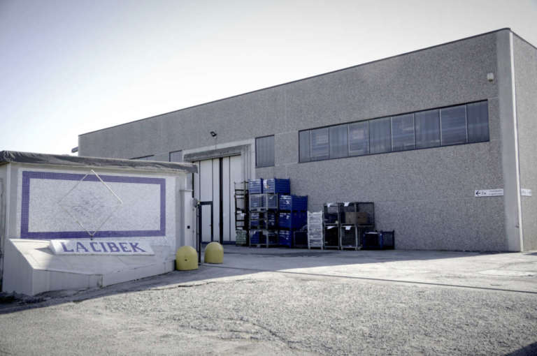 L’AI nel manifatturiero per monitorare il prezzo delle materie prime