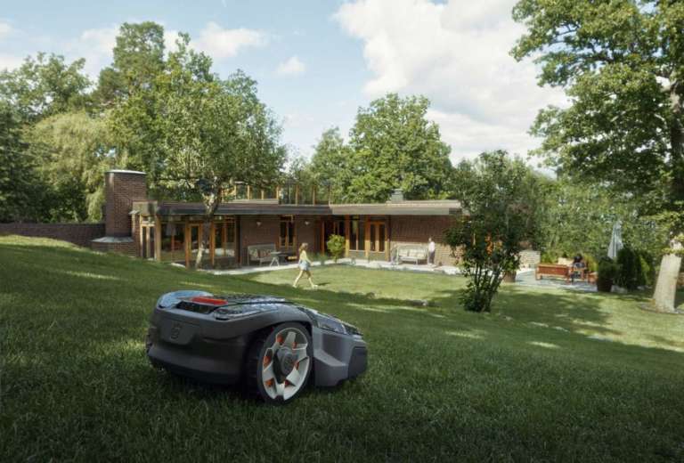 Un robot tagliaerba come giardiniere