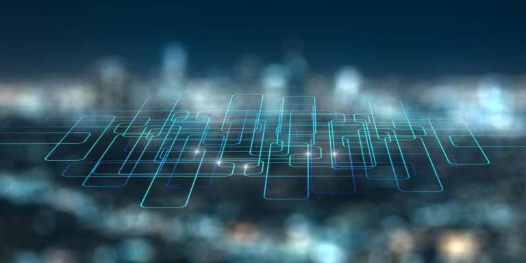 Le sfide del manifatturiero, tra factory edge e hybrid cloud