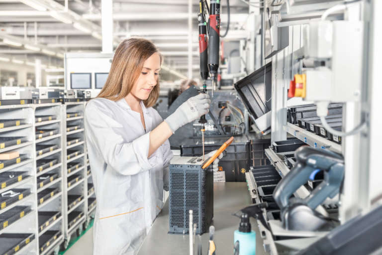 B&R amplia produzione e numero dipendenti