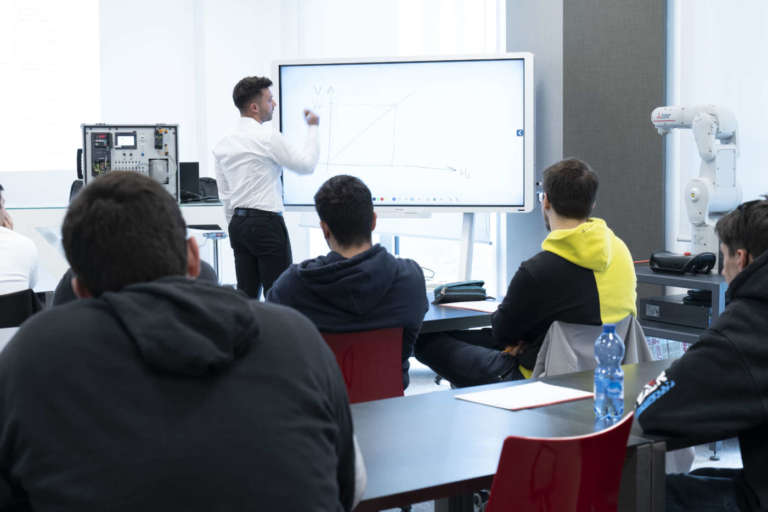 Mitsubishi Electric, la formazione tecnica è al centro