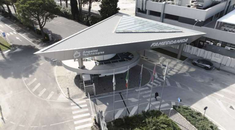 Robotica e automazione industriale: Angelini investe 600 milioni