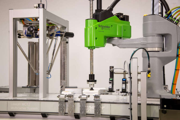 Innovazione per le linee di assemblaggio con il multi carrier Lexium MC12