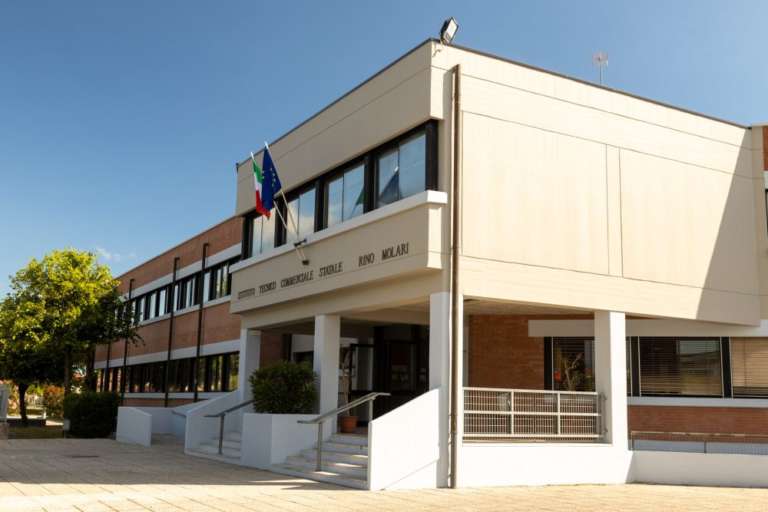 Digital learning: il Wi-Fi 6 connette la scuola