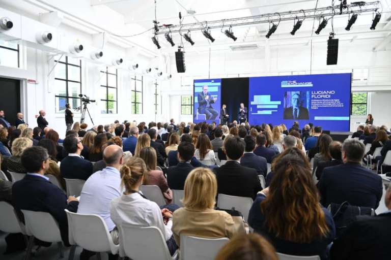 intelligenza artificiale filosofo floridi