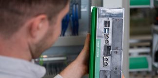 Modicon M660_ambientata